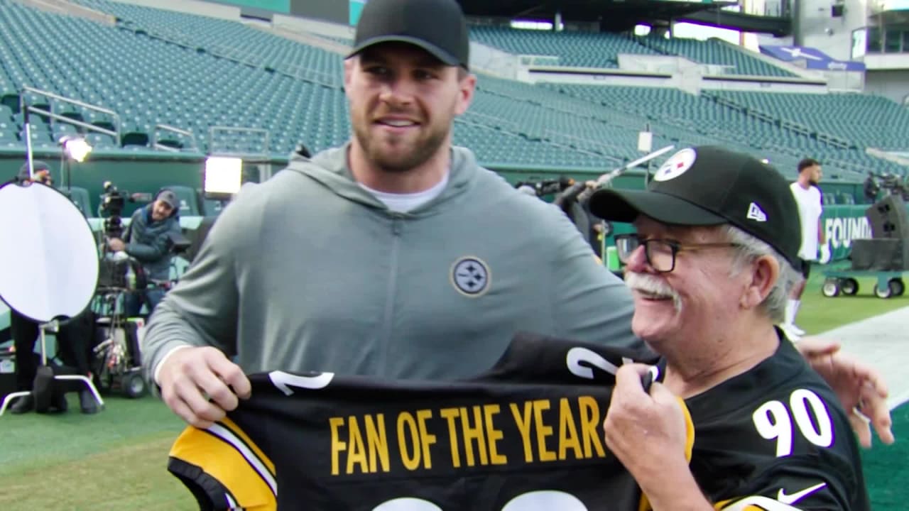 2021 Indianapolis Colts Fan of the Year and 2022 Hall of Fans