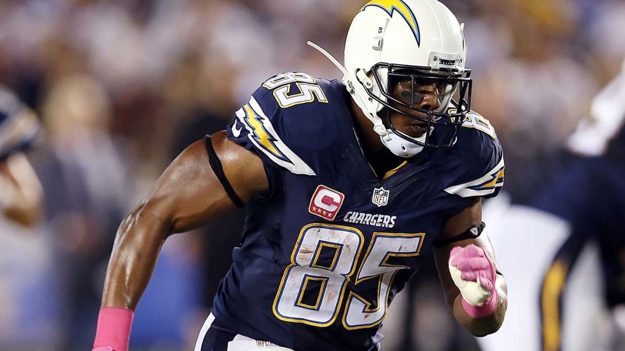 NFL great Antonio Gates named to Chargers Hall of Fame