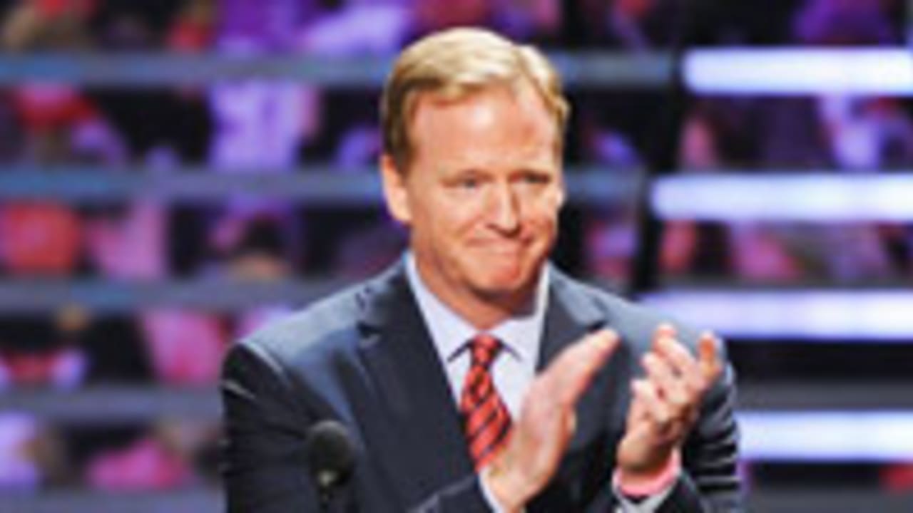 Roger-Goodell-SL-150209
