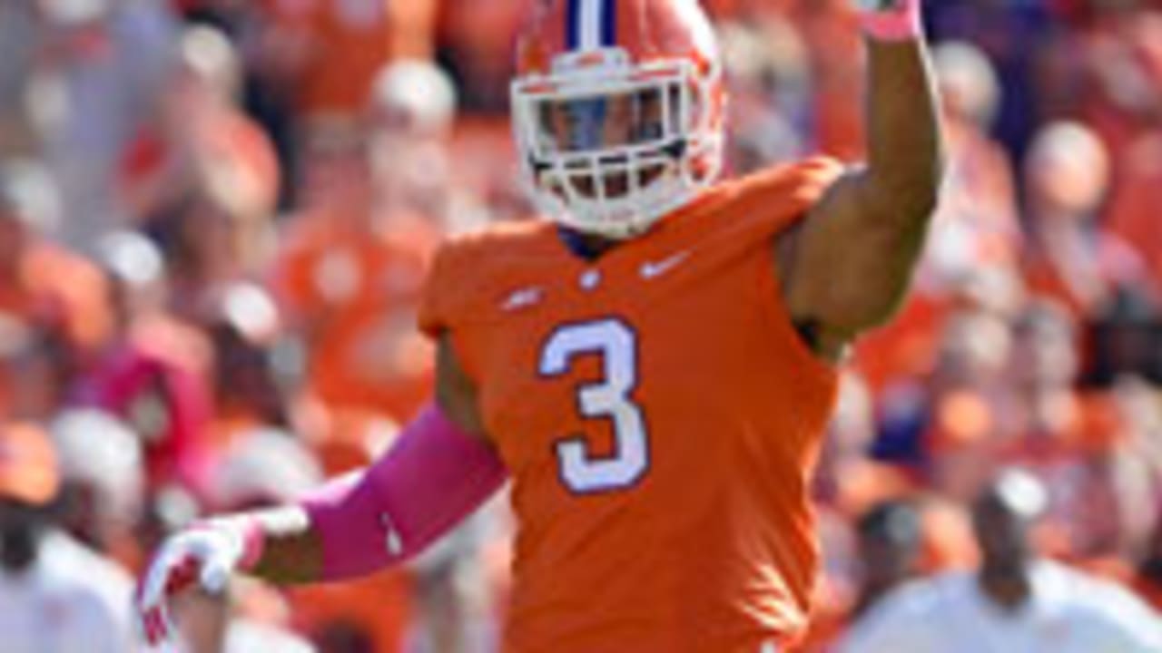 CFB-Vic-Beasley-SL-141011