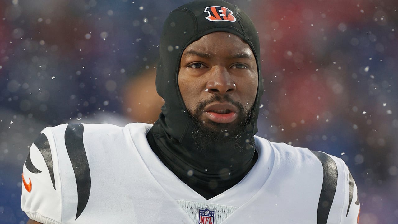 Bengals player upset after teammate's penalty costs AFC Championship: 'Why  the f--- you touch the quarterback'