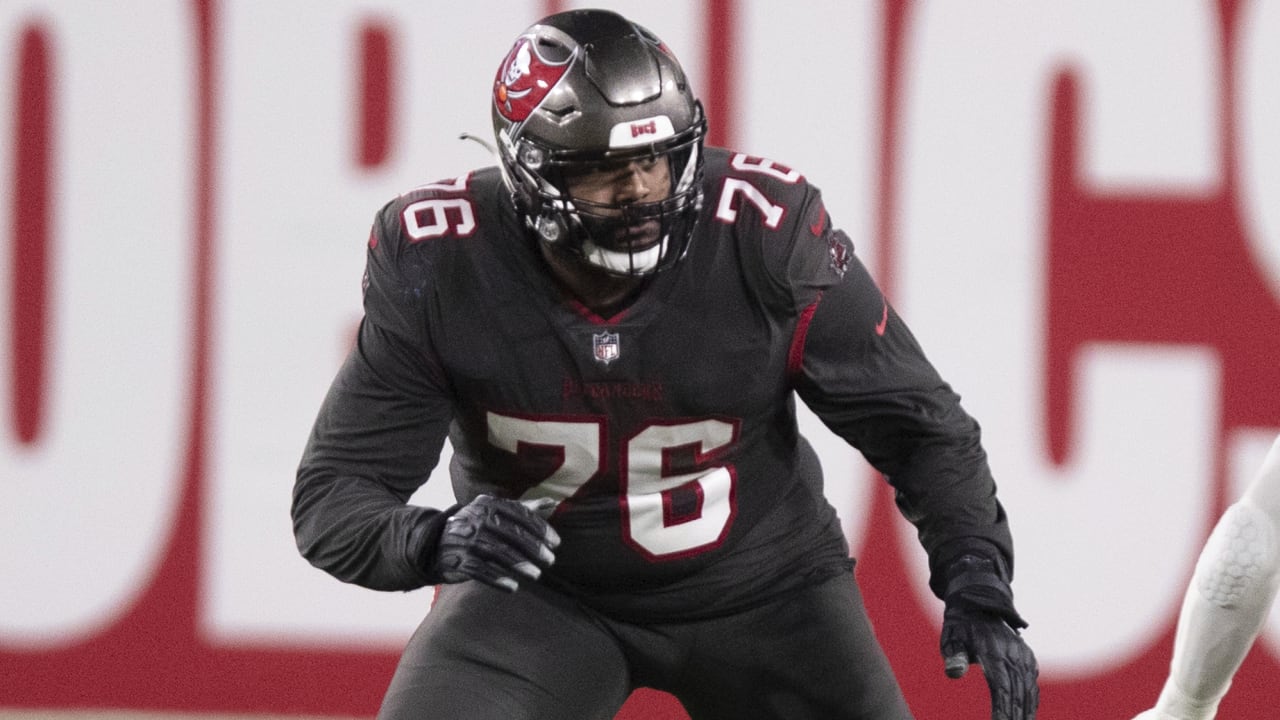 Week 11 NFL Injury Report: Latest on Austin Hooper, Devonta