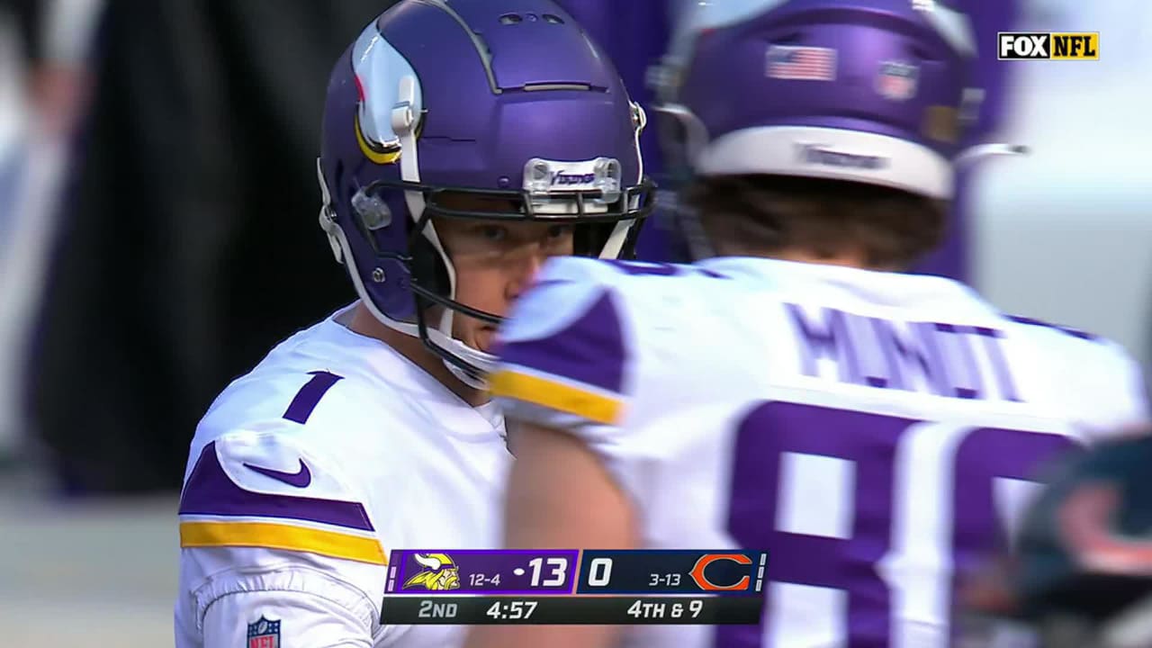 Minnesota Vikings kicker Greg Joseph's 28yard FG extends Vikings' lead