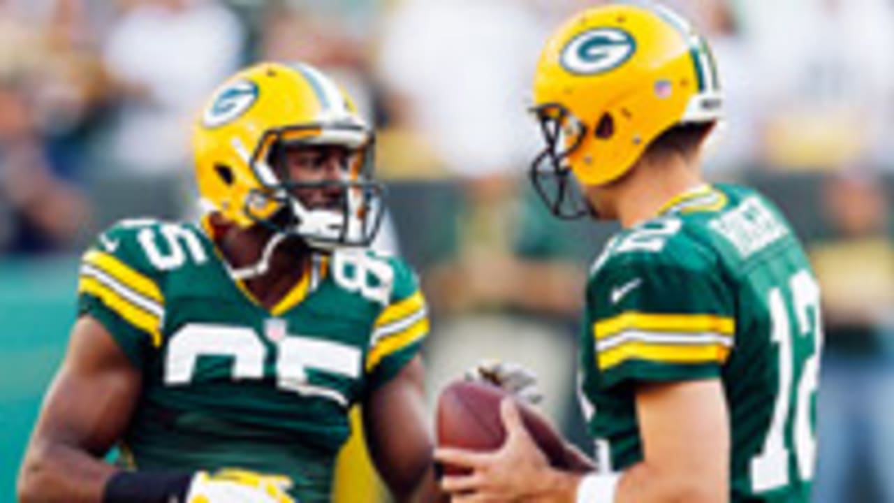 greg-jennings-aaron-rodgers-130622-spot.jpg