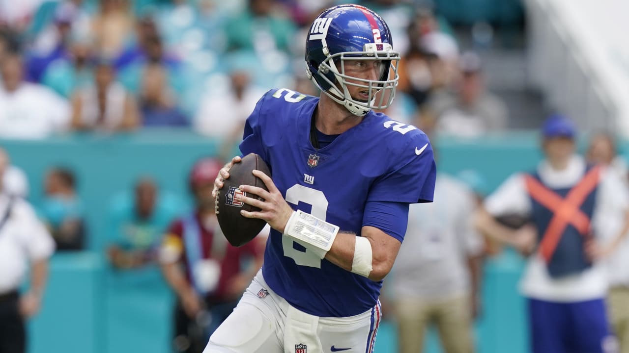 Mike Glennon got a concussion vs. Dolphins, Daniel Jones is out, so Giants'  next QB option is a player just signed last week 