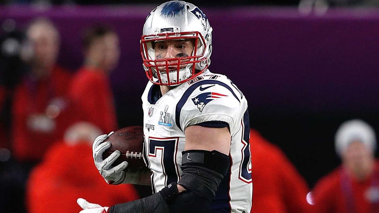 Rob Gronkowski Resisted Trade From Patriots, Wanted to Only Play With Tom  Brady