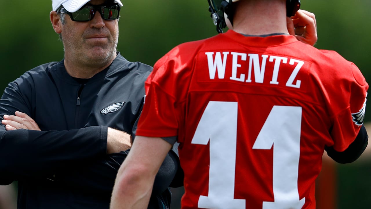 Carson Wentz is 'Peyton Manning-ish' to Eagles coach Doug Pederson