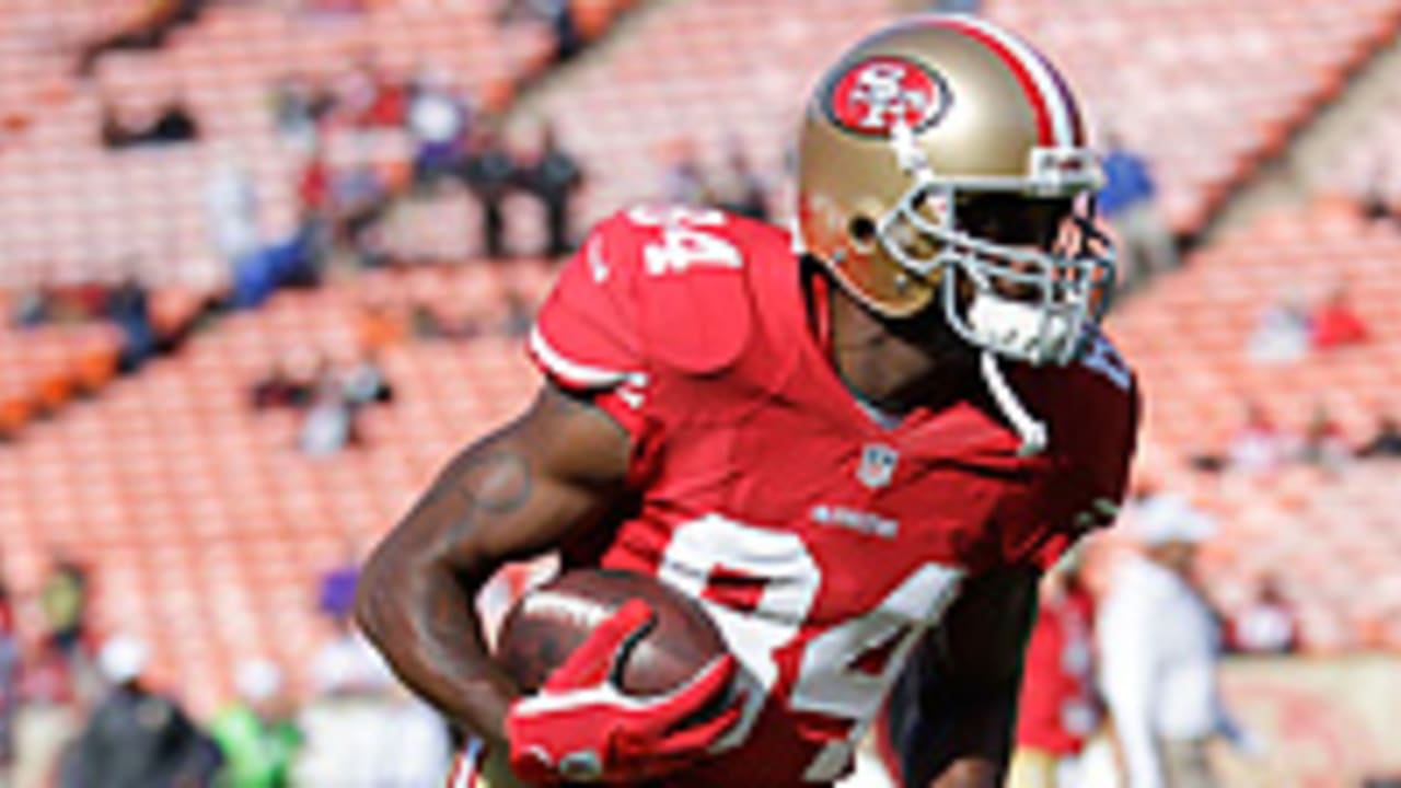 Randy-Moss-120817-Spot.jpg