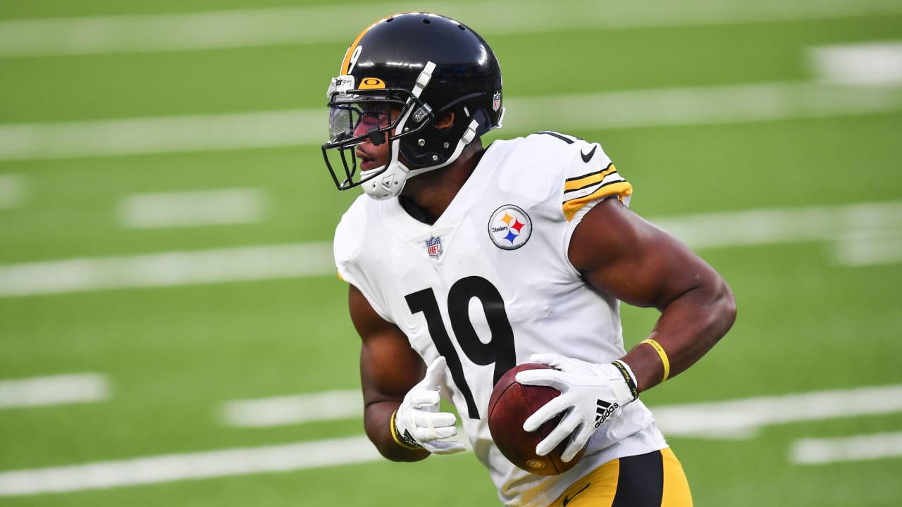 Fans show support for Steelers' JuJu Smith-Schuster after costly fumble