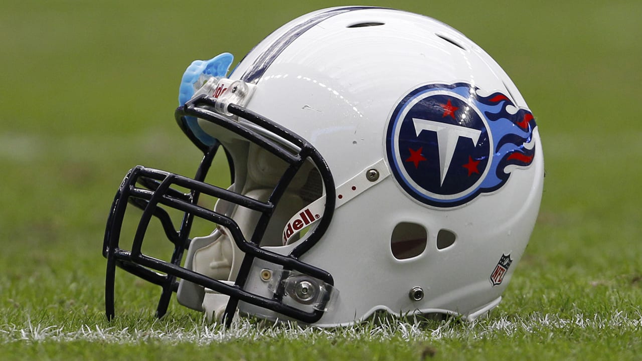 titans-helmet-160114