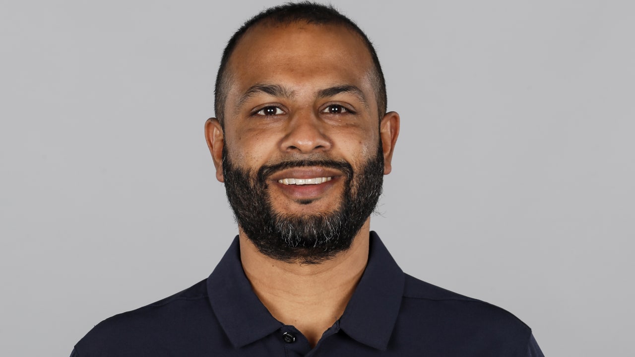 Report: Seahawks interested in Sean Desai as next defensive coordinator