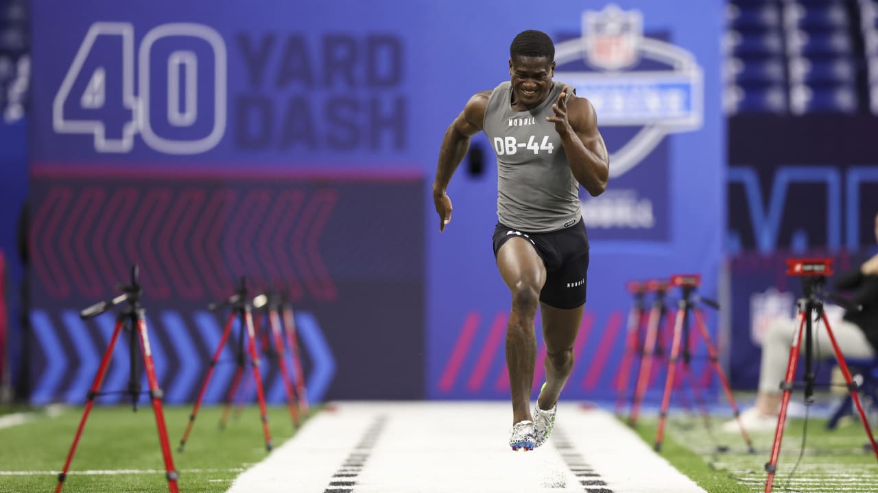 Safety Trey Dean III runs official 4.75second 40yard dash at 2023 NFL
