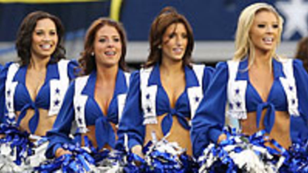 Dallas Cowboys vs Washington Commanders – Dallas Cowboys Cheerleaders