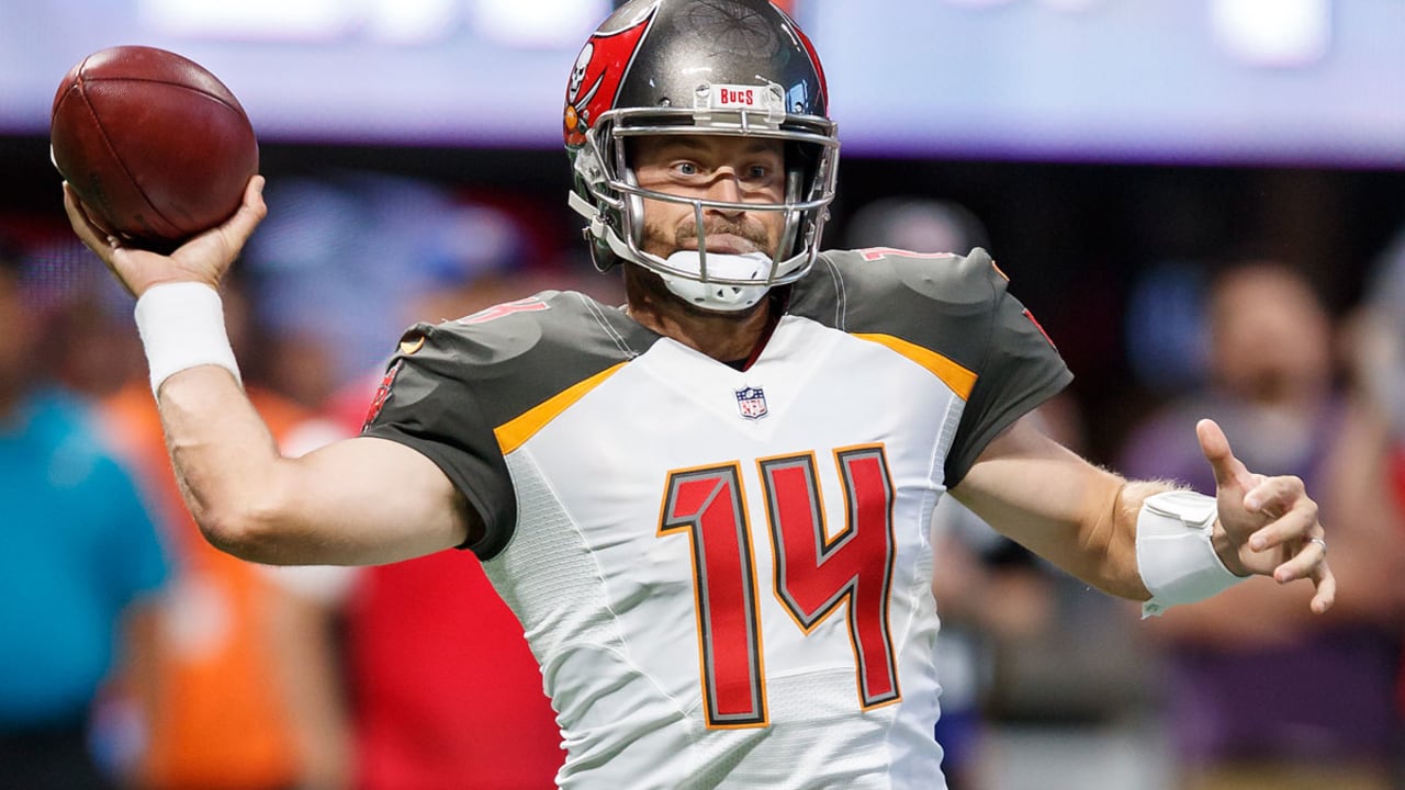 Ryan Fitzpatrick to stay Bucs' starter after Jameis Winston's