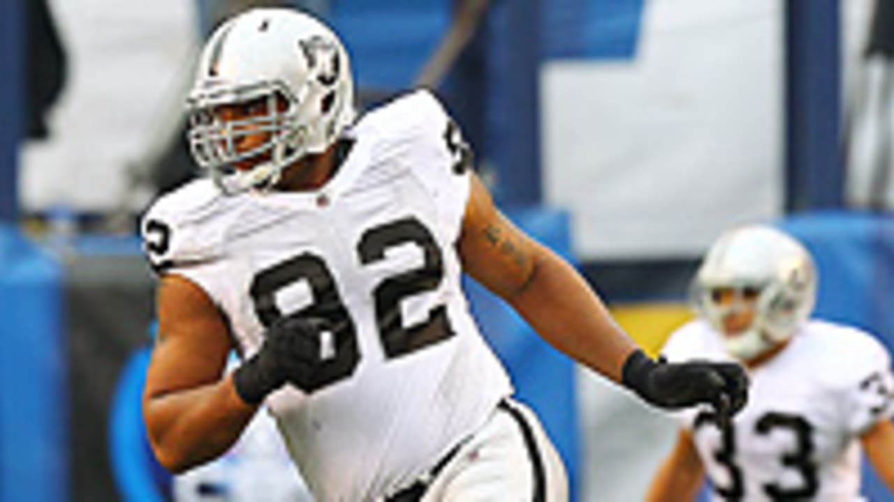 richard-seymour-121102-Spot.jpg