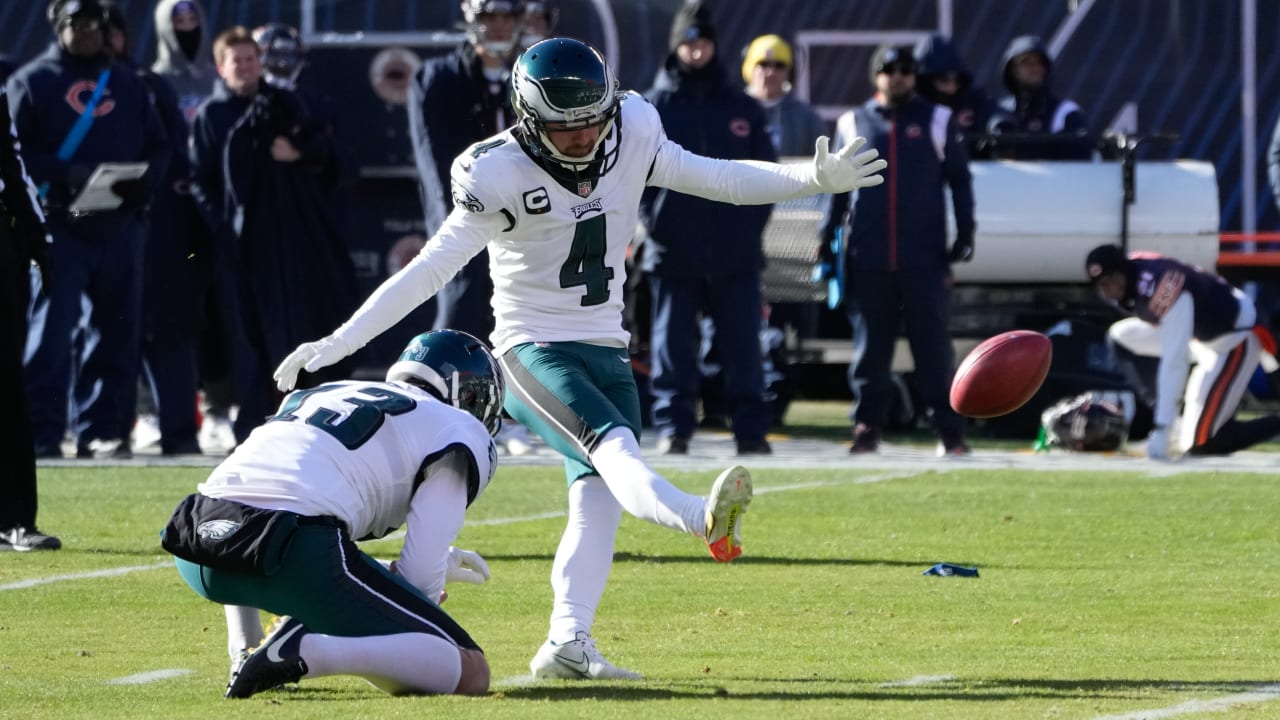Eagles' Jake Elliott joins this rare list after drilling 61-yard