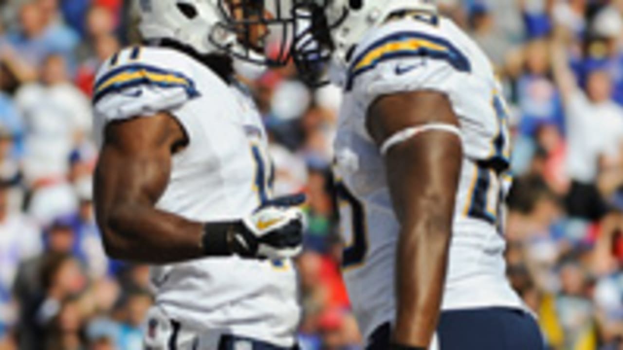 Chargers' Danny Woodhead carted off against Bills