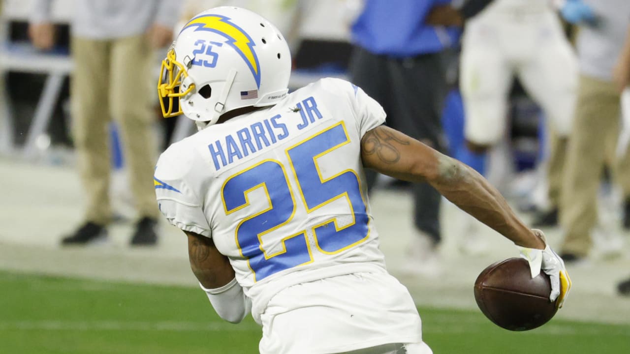 Los Angeles Chargers cornerback Chris Harris Jr. nabs CLUTCH INT, rips off massive return