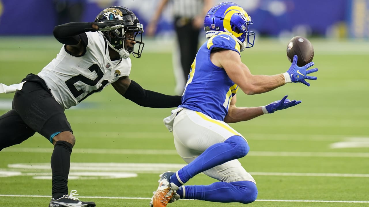 Rams WR Cooper Kupp becomes first to hit 100 catches in 2021 season