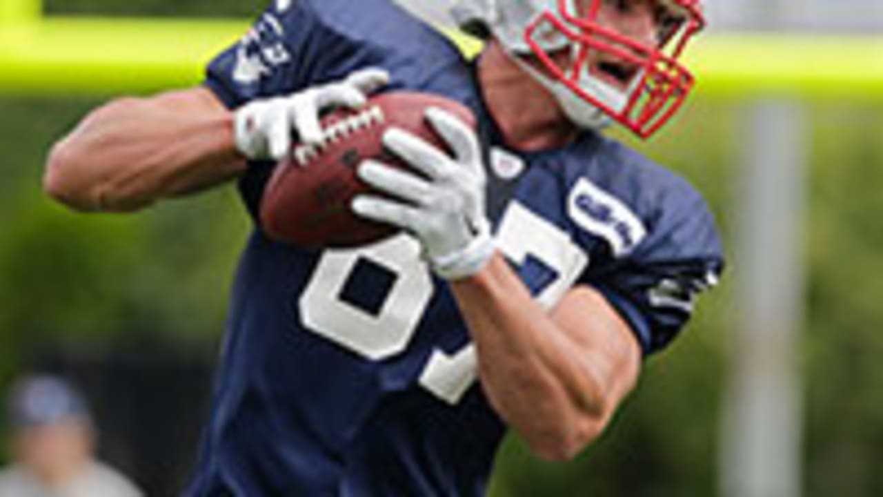 Rob-Gronkowski-sl-090114-2.jpg