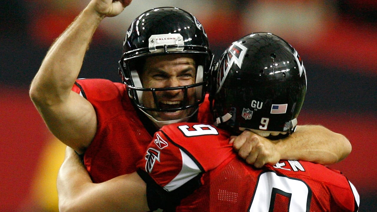 Atlanta Falcons running back Jerious Norwood (32) catches a pass prior to  their NFL football game