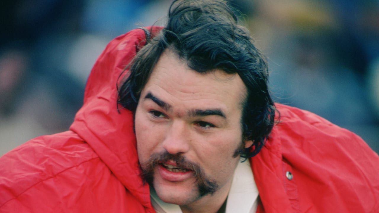 Former football Cardinals lineman Conrad Dobler dies at 72