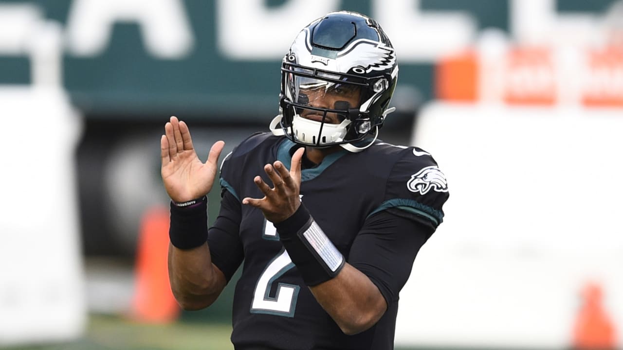 Doug Peterson does not name Eagles starter despite winning ‘Spark’ from Jalan Hurts