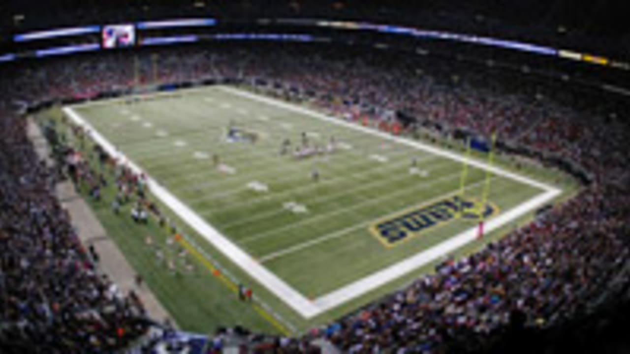 Edward_Jones_Dome_130705_SL.jpg