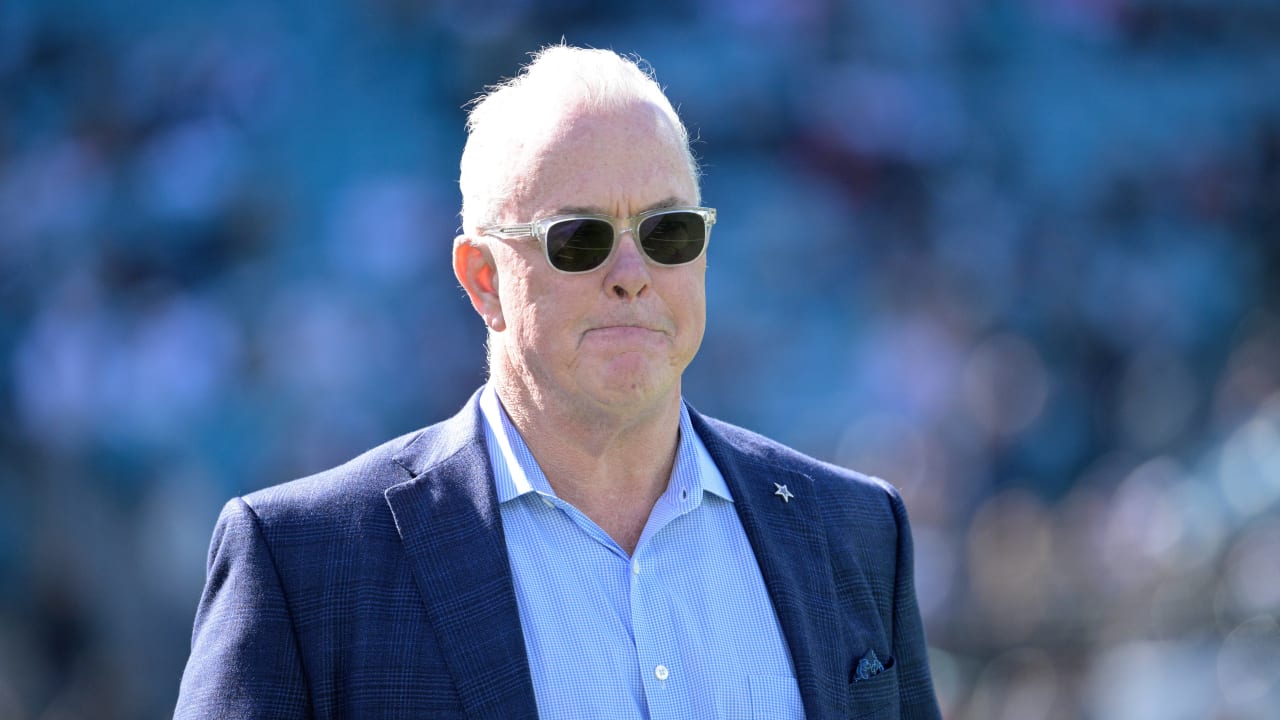 Stephen Jones: Timetable for new Ezekiel Elliott contract not set, but RB  is a priority – 'He's the straw that stirs our drink'