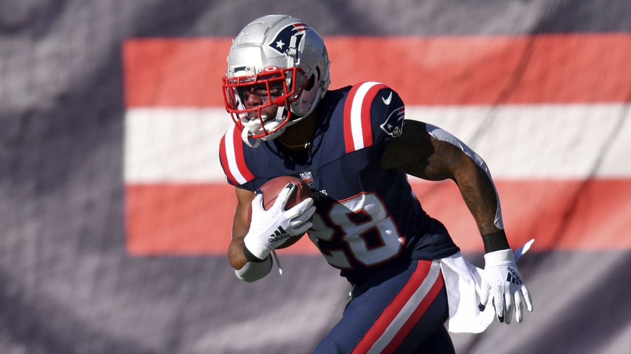 Patriots Expected To Re Sign All Purpose Rb James White