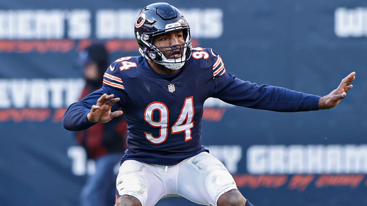 FILE - Chicago Bears linebacker Robert Quinn (94) reacts during the fourth  quarter of an NFL football game against the New York Giants, on Sunday,  Oct. 2, 2022, in East Rutherford, N.J.