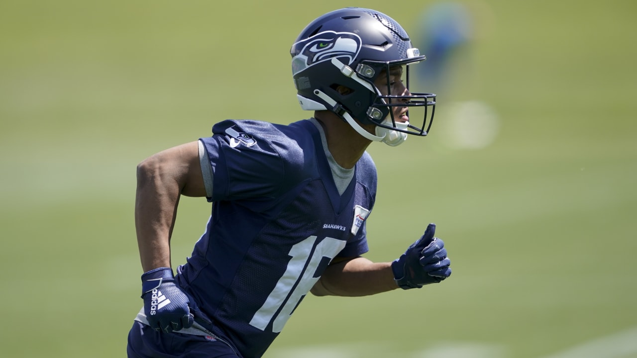 Tyler Lockett Jets Swap  Football helmets, Tyler lockett, Sports