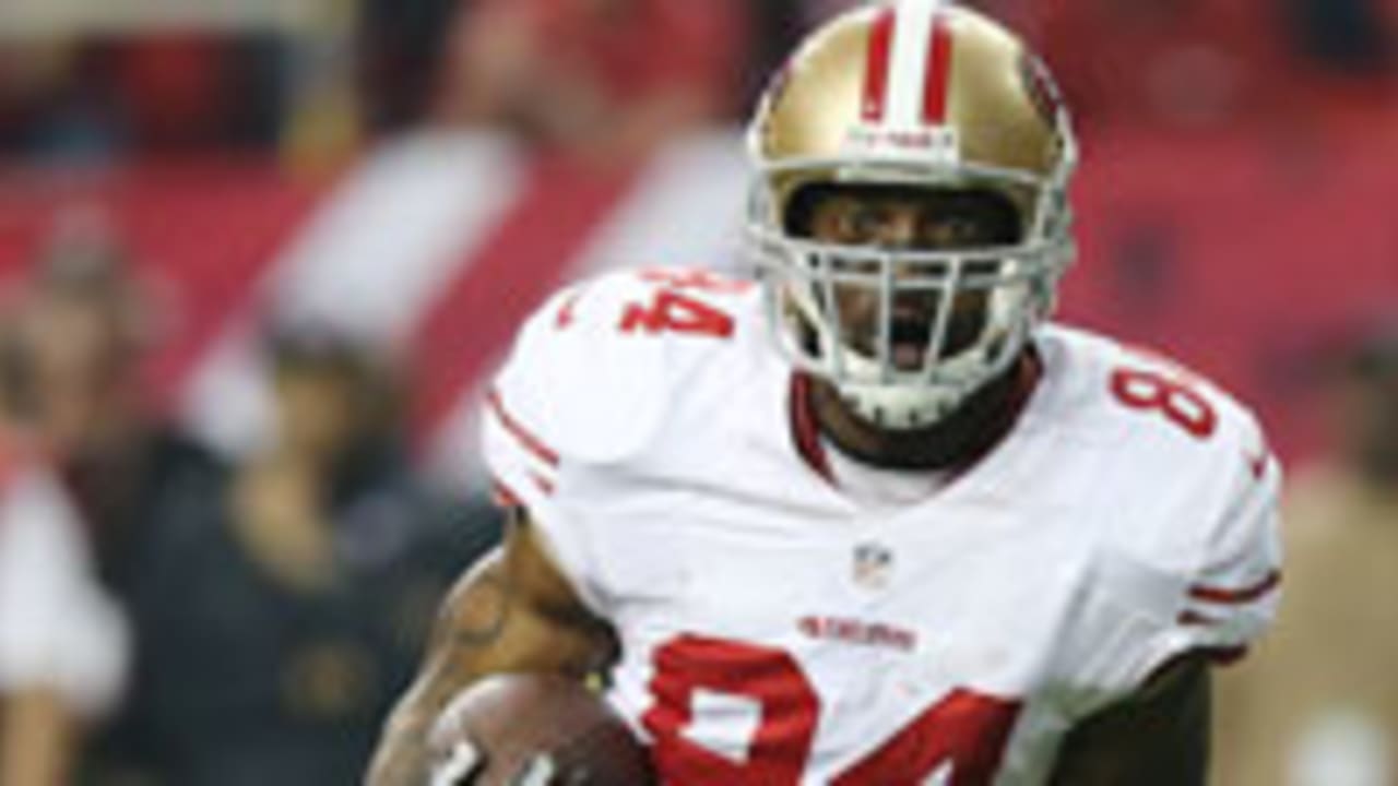Randy-Moss-130516-Spot.jpg