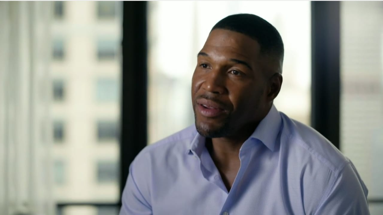 Michael Strahan Pays Tribute After Former NY Giants Coach Jim