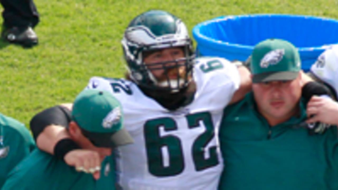 eagles_lineman_032913