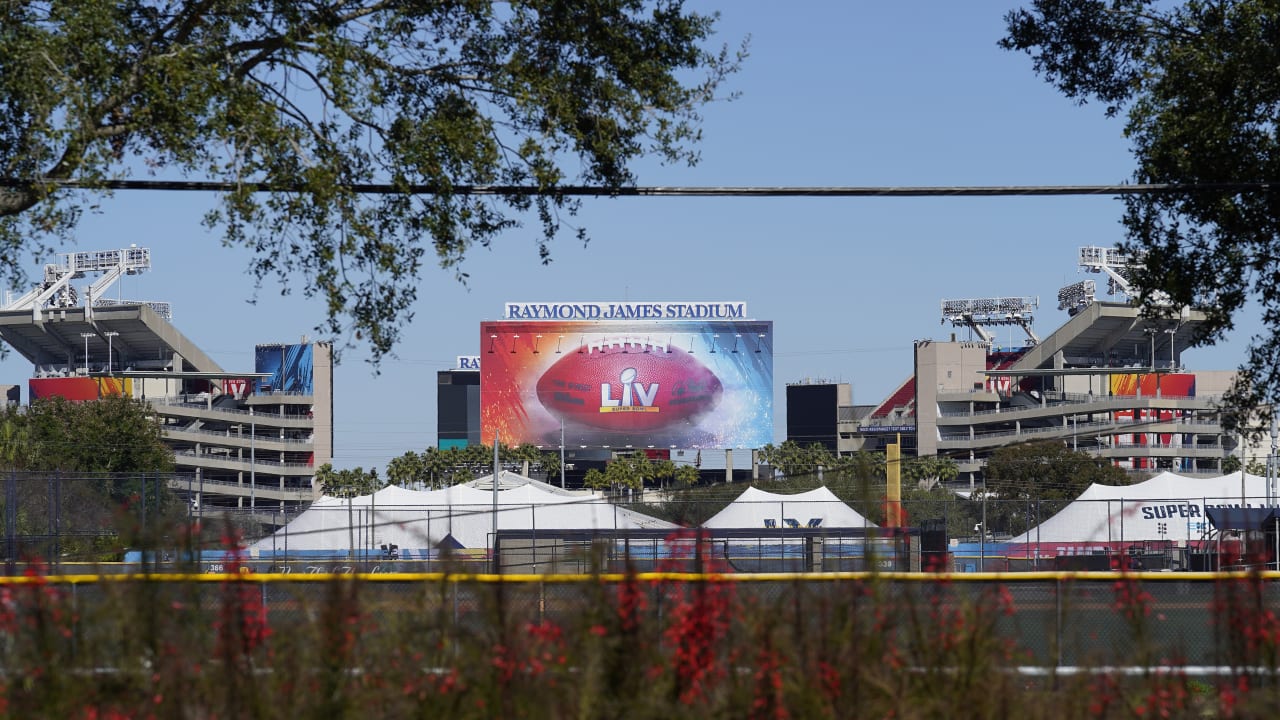 Raymond James Stadium, Home to the Tampa Bay Buccaneers  The Big  Sombrero in background!