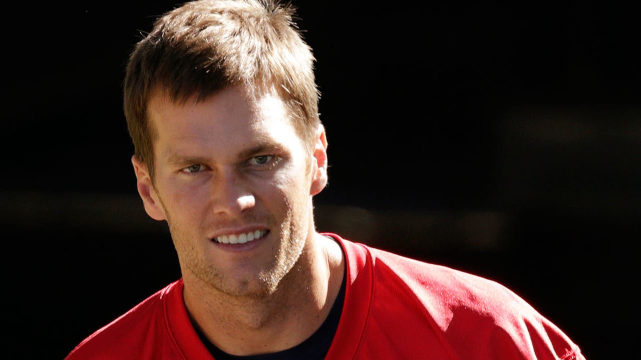 Tom-Brady-150731-SL.jpg