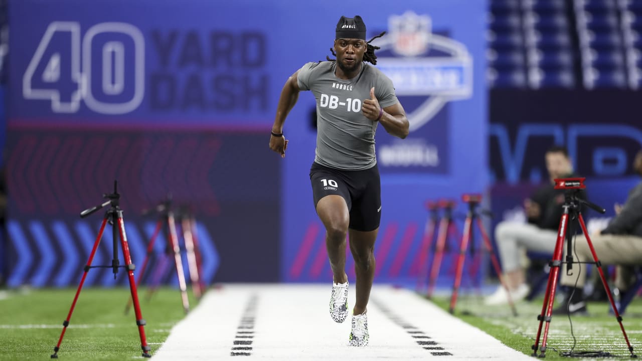 Cornerback Arquon Bush runs official 4.54second 40yard dash at 2023
