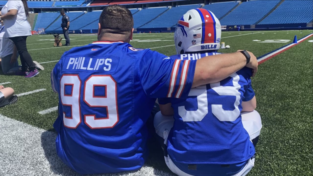 Bills defensive tackle Harrison Phillips named NFLPA's “Community