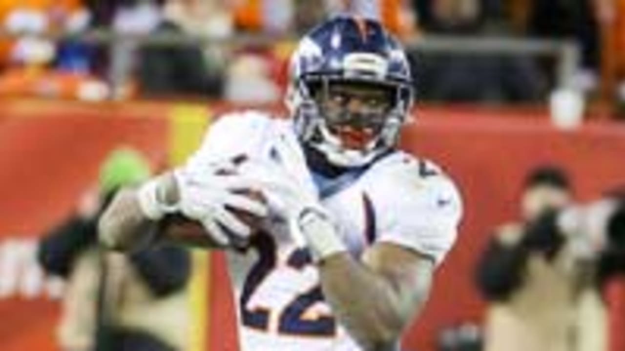 C.J. Anderson-sl-120114-2.jpg