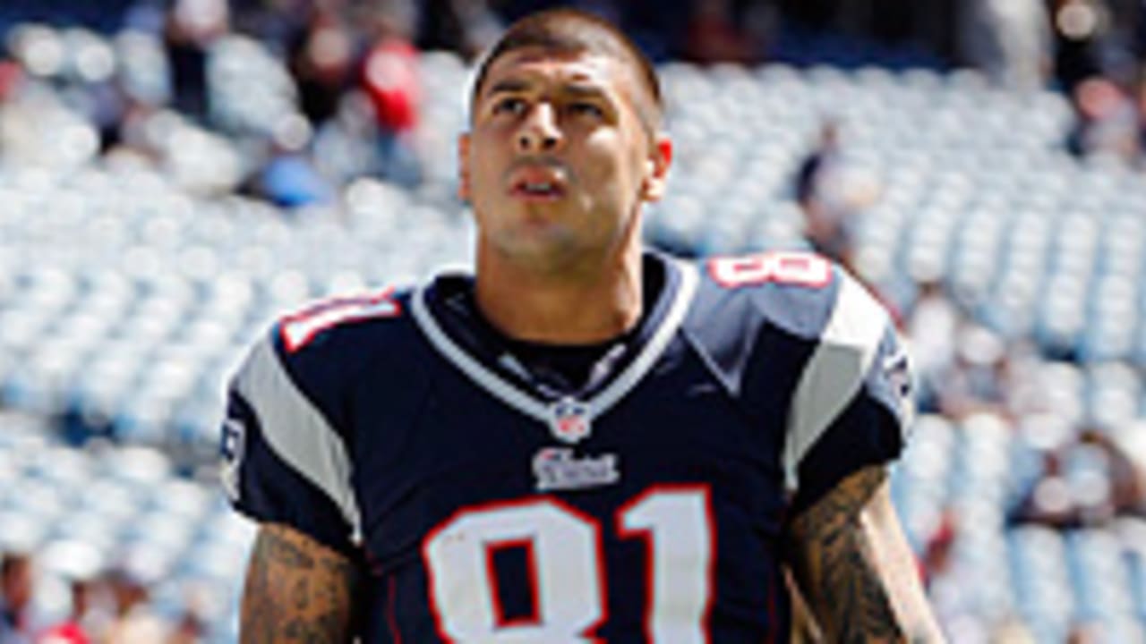 Aaron-Hernandez-121110-Spot.jpg