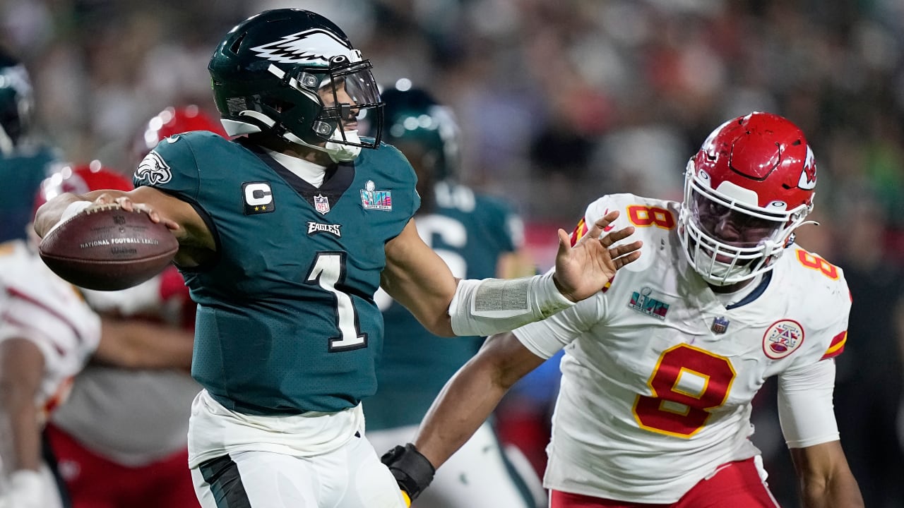 Philadelphia Eagles quarterback Jalen Hurts rewards Eagles' gutsy