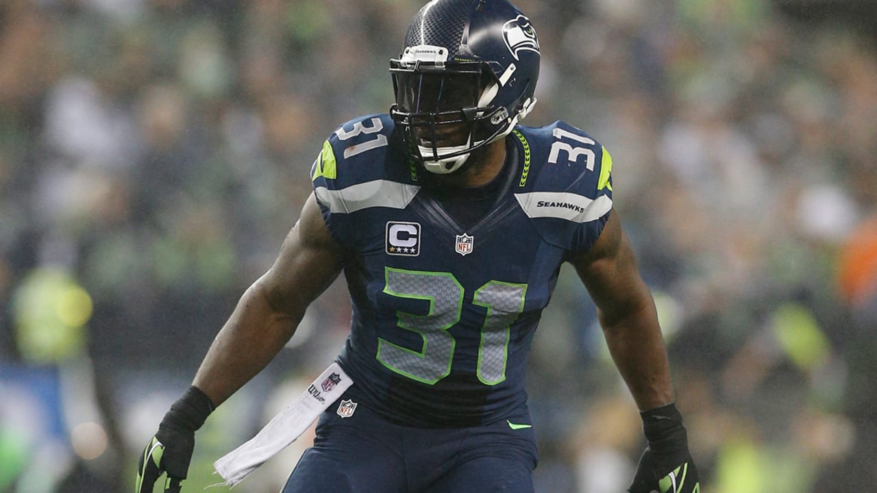 Seattle's Kam Chancellor ends holdout and reports