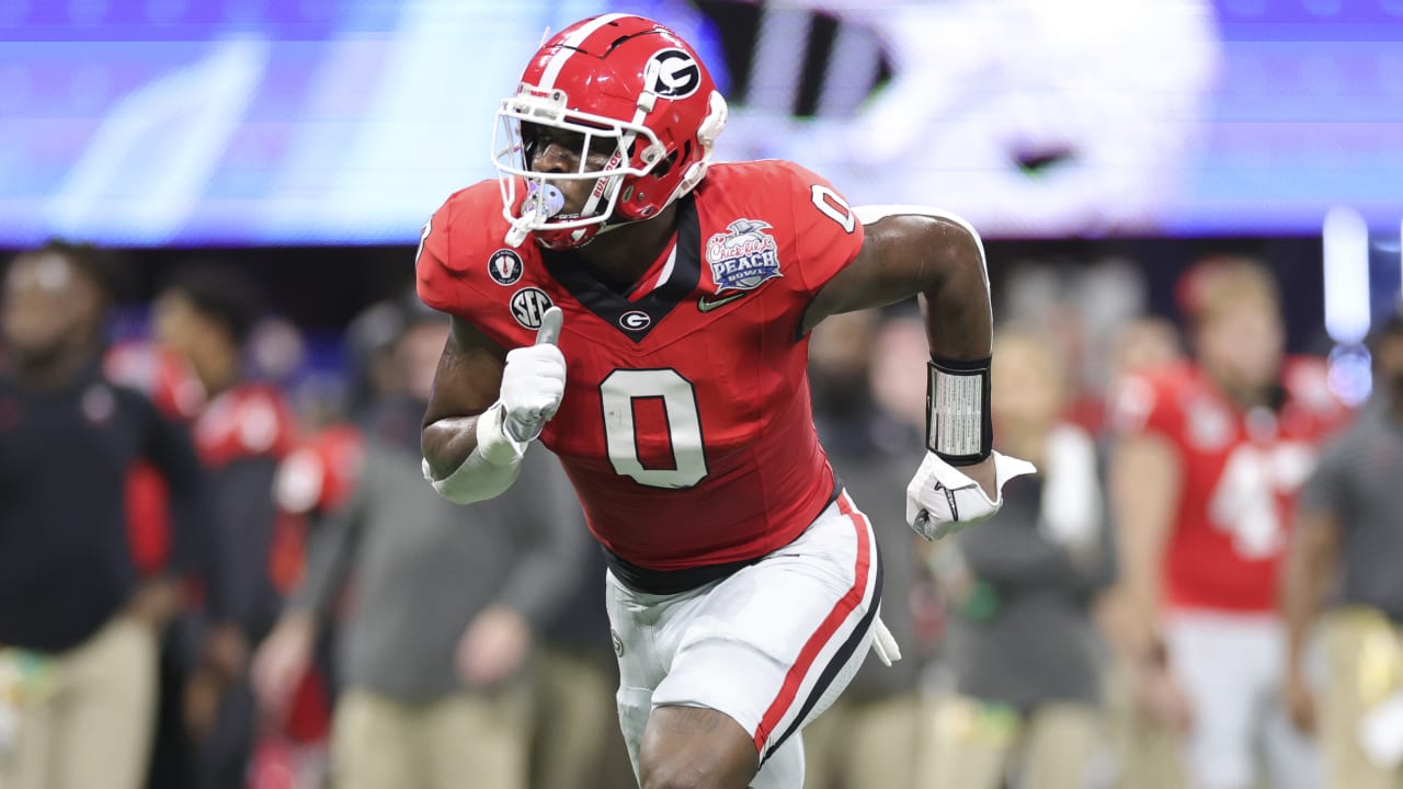 Virginia alum D'Brickashaw Ferguson delivers remembrance of three fallen  UVA football players before 2023 NFL Draft