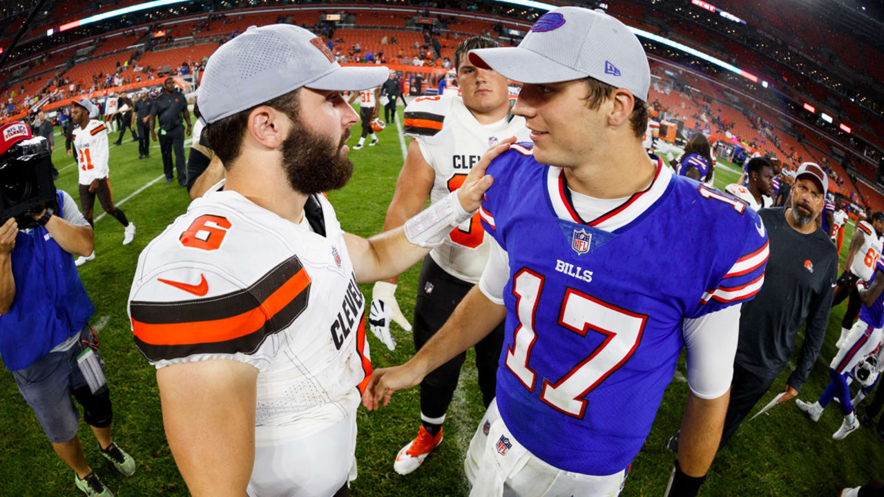 Jets QB Zach Wilson Rocks Custom Jersey At Mets Game