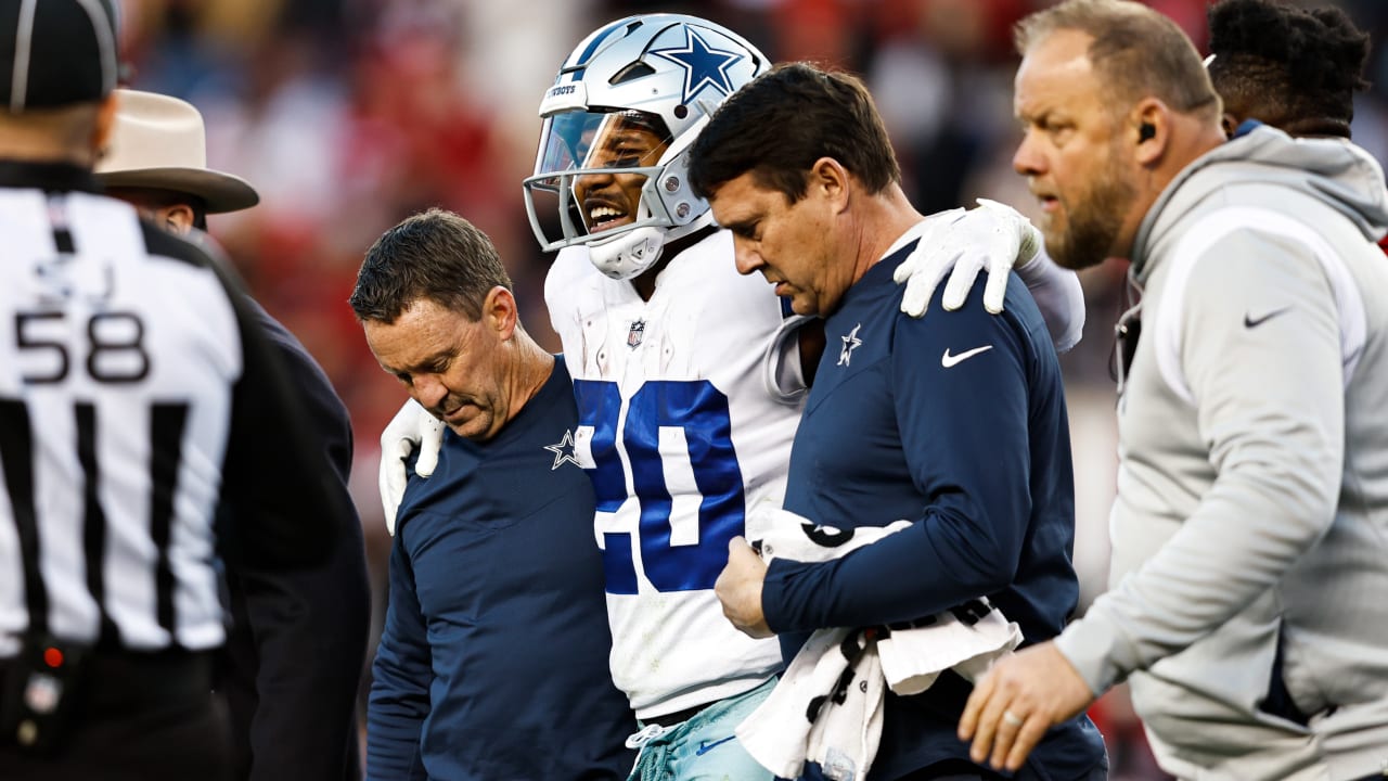 Cowboys' Tony Pollard exits 49ers game with ankle injury