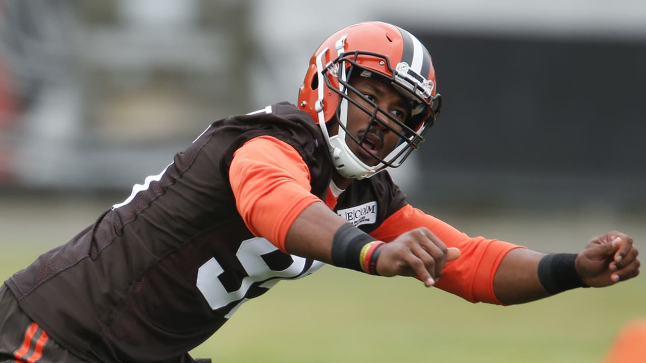 Browns' Myles Garrett, No. 1 pick of 2017 NFL draft, signs rookie contract