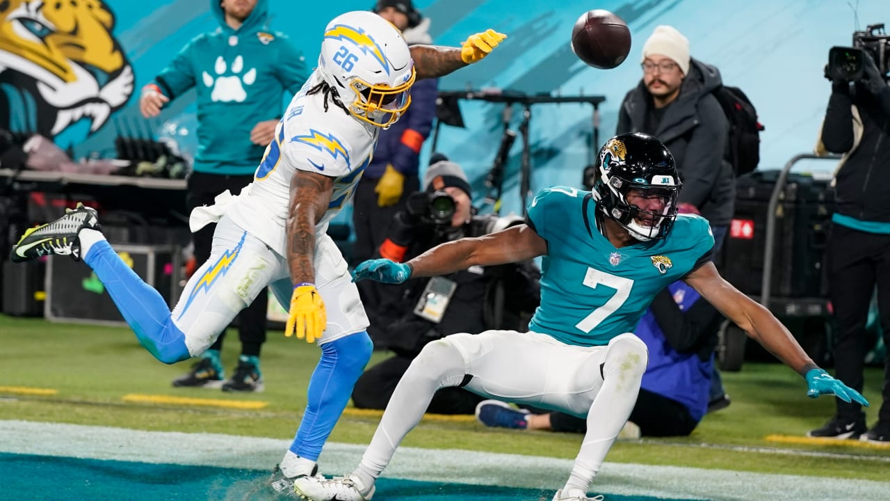 Jacksonville Jaguars wide receiver Zay Jones (7) celebrates a two point  conversion during an NFL Football game in Arlington, Texas, Saturday,  August 12, 2023. (AP Photo/Michael Ainsworth Stock Photo - Alamy