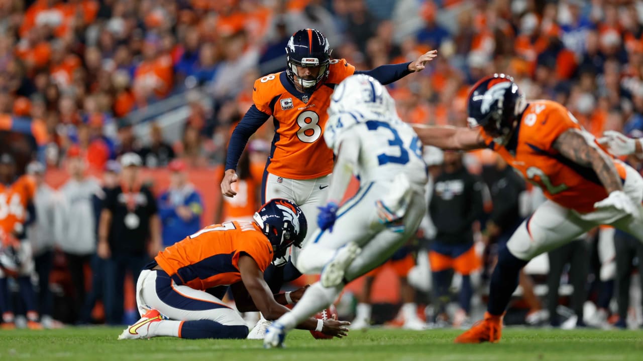 Denver Broncos kicker Brandon McManus breaks in Broncos' slime cannons with  54-yard field goal