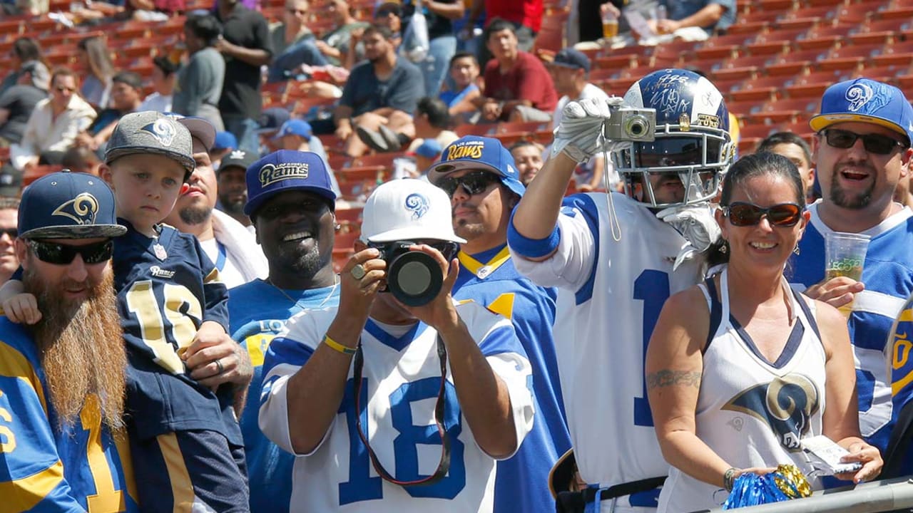 Rams-fans-at-Coliseum-160813-sl.jpg
